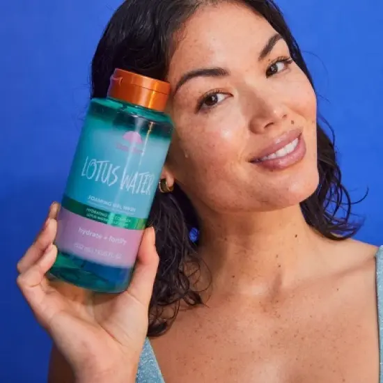 Tree Hut Lotus Water Foaming Gel Body Wash - 18 fl oz image {6}