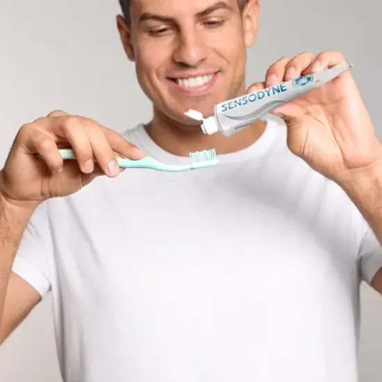 Sensodyne Complete Toothpaste - 3.4oz image {3}