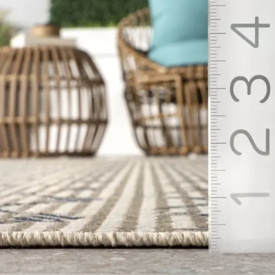 nuLOOM Reina Modern Trellis Indoor/Outdoor Area Rug image {2}
