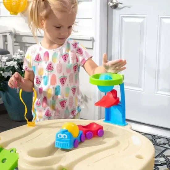 Step2 Ball Buddies Adventure Center Water Table image {10}