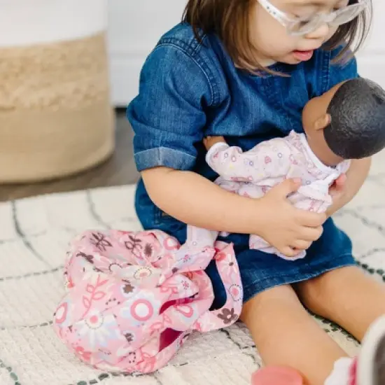 Melissa & Doug Mine to Love Doll Diaper Changing Set With Bag, Wipes, Accessories (7pc) image {5}