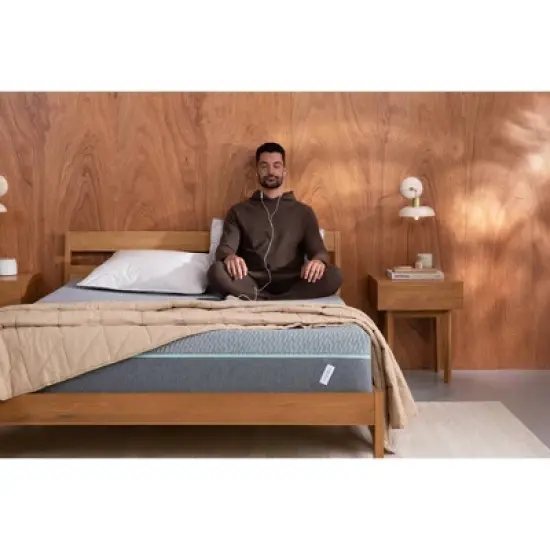 Tuft & Needle Mint 12" Memory Foam Mattress image {3}