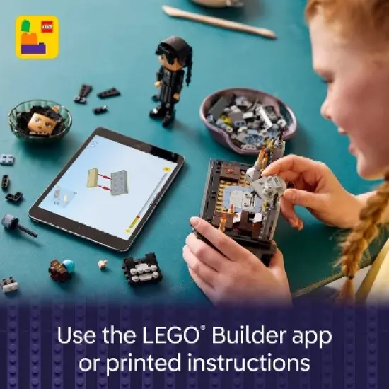 LEGO Wednesday Addams Figure and Buildable Toy Doll 76780 image {6}