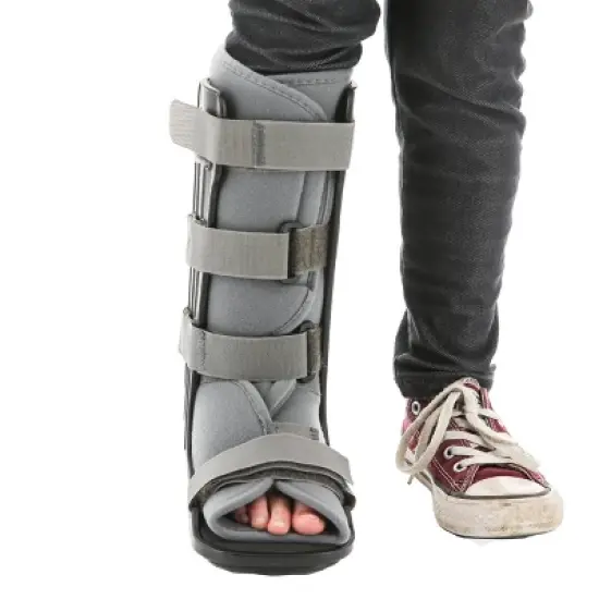 Swede-O Pediatric Walking Boot image {1}