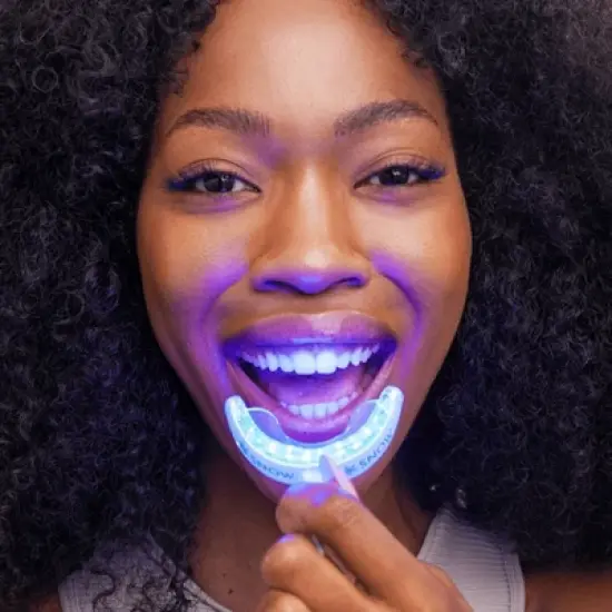 Snow Diamond Series Wired Whitening Starter Kit image {8}