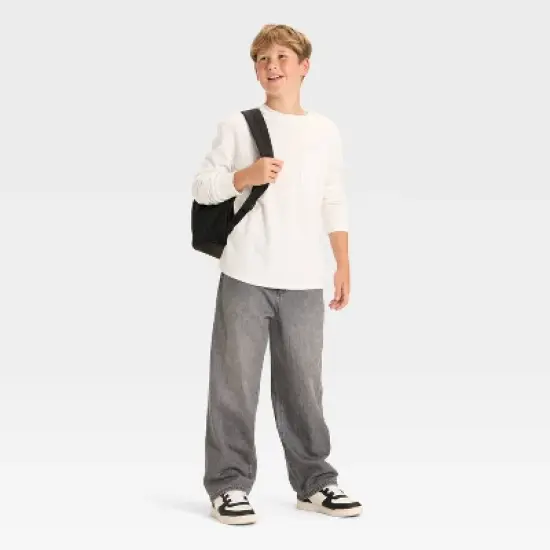 Boys' Mid-Rise Baggy Jeans - art class&trade; image {2}