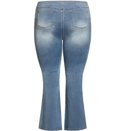 Women's Plus Size Shanda Pull On Flare Jean - light wash | AVEOLOGY image {5}