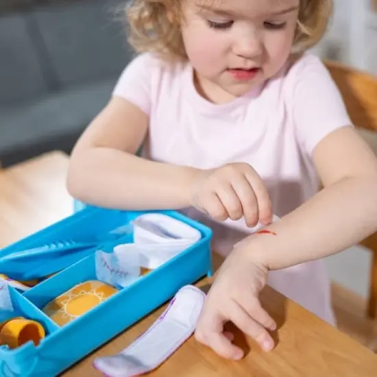 Melissa & Doug Boo-Boos & Bandages Reusable First Aid Pretend Play Set: Creativity Focus with Medical Accessories image {4}