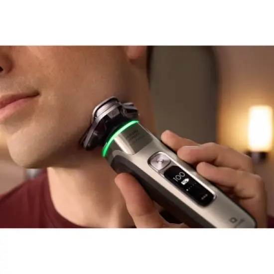 Philips Norelco Prestige i9000 Electric Shaver image {4}