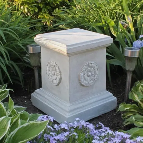 Design Toscano English Rosette Garden Sculptural Plinth: Large image {1}