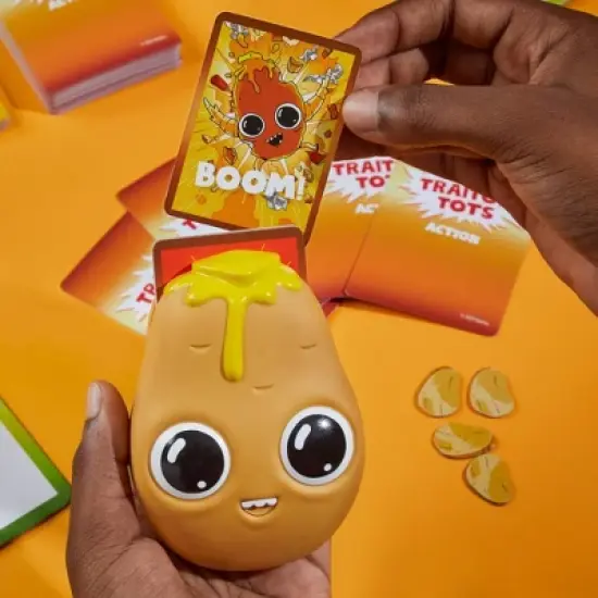 Hasbro Gaming Traitor Tots Card Game image {6}