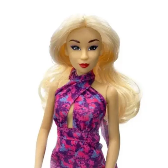 Fresh Dolls Carissa Fashion Doll image {2}