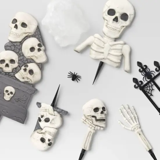 22" Bones Scene Setter Halloween Decorative Prop Kit - Hyde and EEK! Boutique&trade; image {2}
