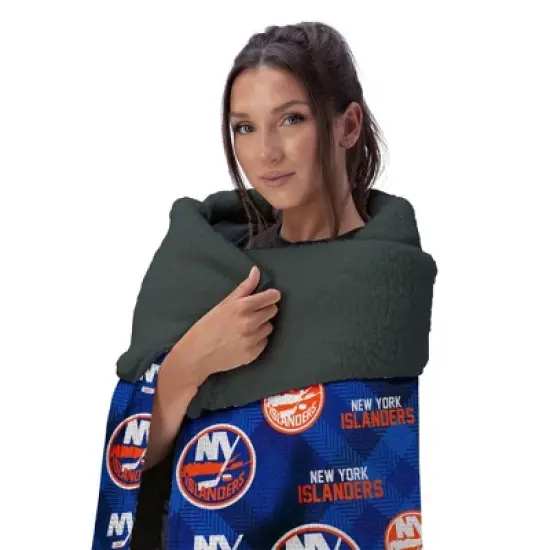 NHL New York Islanders 60"x70" Uplift Chenille Throw Blanket image {2}