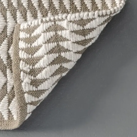 nuLOOM Outdoor Striped Yasmin Patio Area Rug image {6}