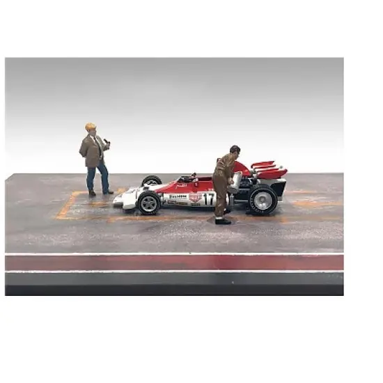 "Race Day" Two Diecast Figures Set 4 for 1/43 Scale Models by American Diorama image {1}