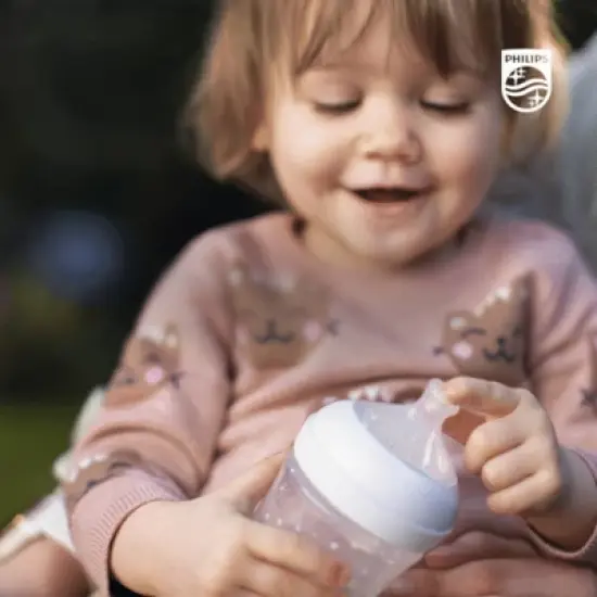 Philips Avent Natural Baby Bottle with Natural Response Nipple - Clear - 9oz image {26}