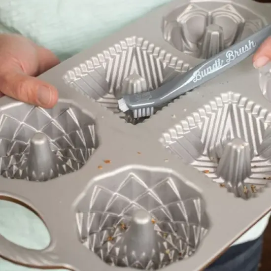 Nordic Ware The Ultimate Bundt Cleaning Tool image {1}