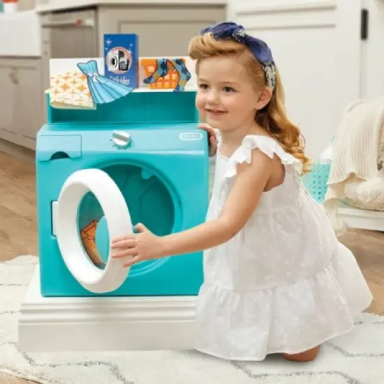 Little Tikes Retro &lsquo;50s Inspired Washer Dryer Realistic Pretend Play Laundry Washing Machine Appliance image {5}
