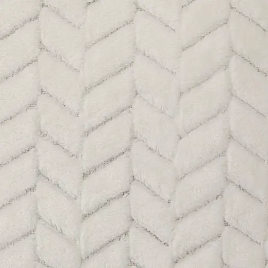 Farmlyn Creek 2 Pack Decorative Zipped Beige Faux Fur Throw Pillow Covers for Couch Sofa, 20x20 In image {4}