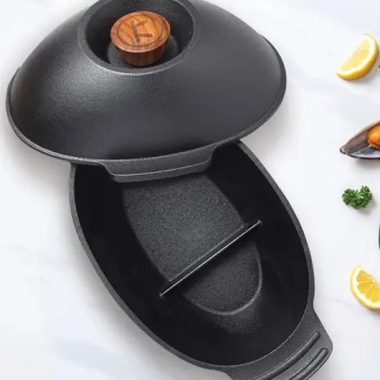 Cast Iron Mussel Pot - Outset image {4}