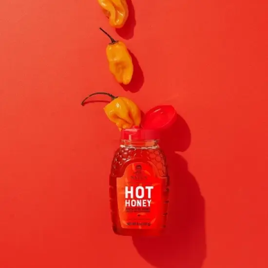 Nature Nate's Hot Honey with Chili Pepper - 8oz image {1}