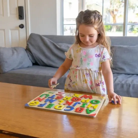 The Learning Journey Lift & Learn ABC Puzzle image {3}