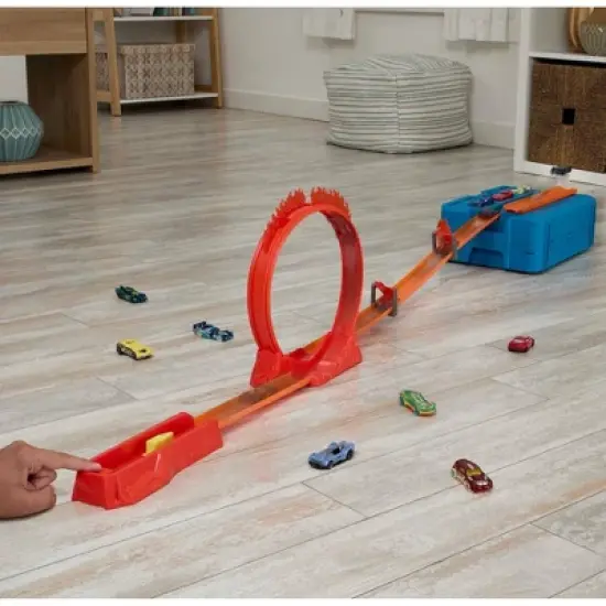 Hot Wheels TB Fire Stunt Pack image {1}