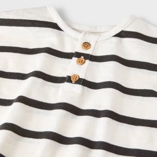 Baby Boys' Short Sleeve Top & Bottom Set - Cat & Jack&trade; image {2}