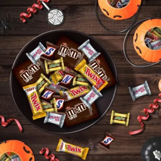 M&M's, Snickers, Twix, 3Musketeers, & Milky Way Halloween Variety Bag - 77.63oz/250ct image {3}