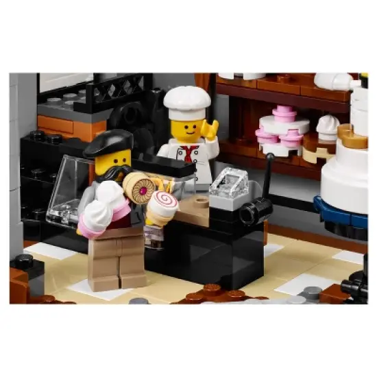 LEGO Creator Expert Assembly Square 10255 image {12}