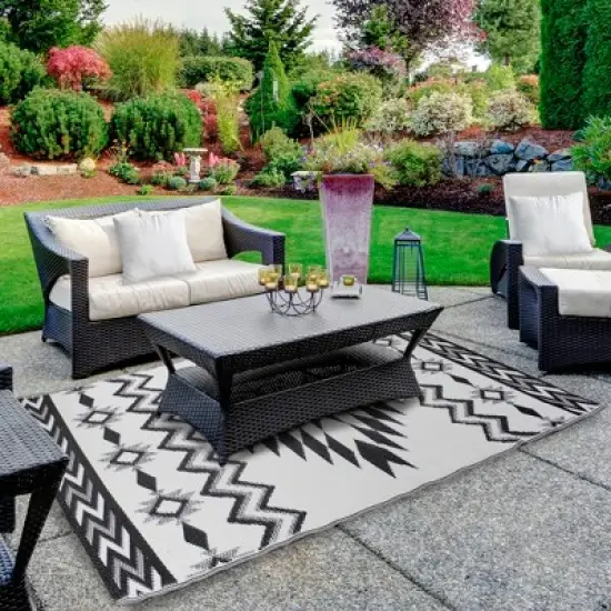 Northlight 4' x 6' Black and White Aztec Print Rectangular Outdoor Area Rug image {1}