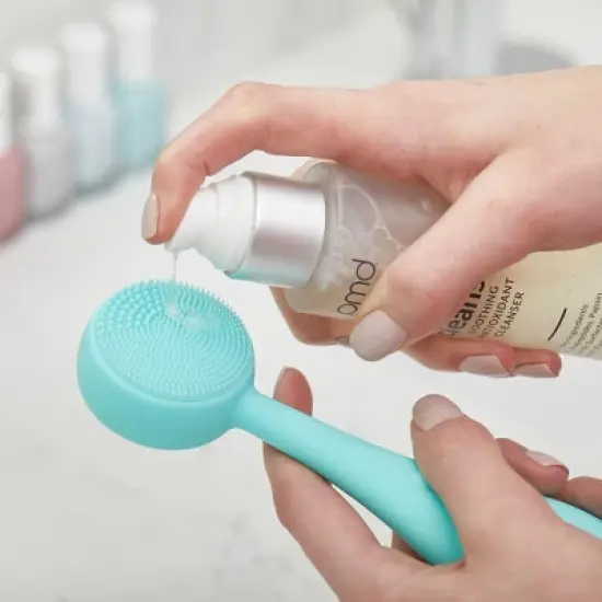 PMD BEAUTY Clean Smart Facial Cleansing Device image {4}