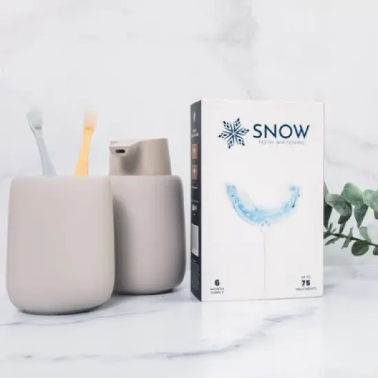 Snow All-in-One Teeth Whitening At Home System Gift Set - Safe for Sensitive Teeth, Braces, Bridges, Crowns, Caps & Veneers image {4}