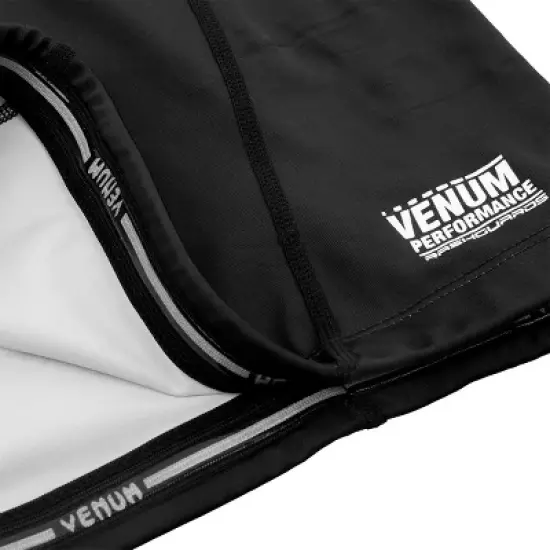 Venum Giant Long Sleeve MMA Rashguard image {4}