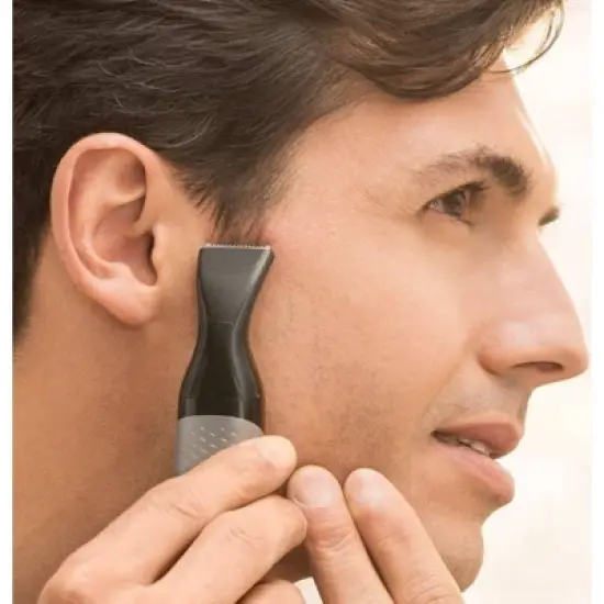 Philips Norelco Series 5600 Men's Nose/Ear/Eyebrows Electric Trimmer - NT5600/42 image {4}