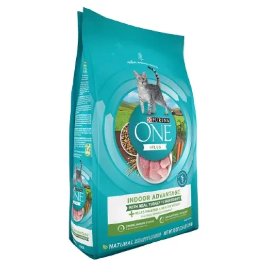 Purina ONE Indoor Advantage Adult Premium Turkey Flavor Dry Cat Food image {3}
