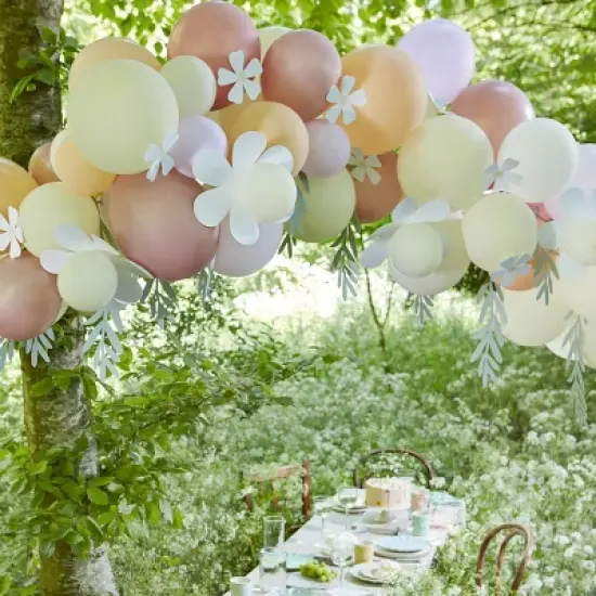 Meri Meri Pastel Daisy Balloon Garland image {1}