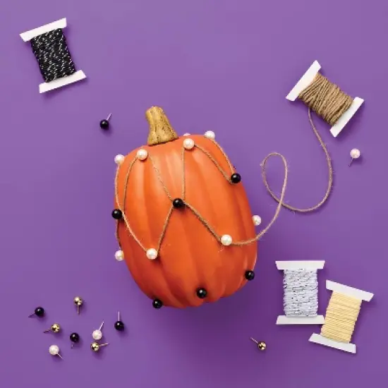 Halloween Craft String Art Pumpkin Decorating Kit - Mondo Llama&trade; image {2}
