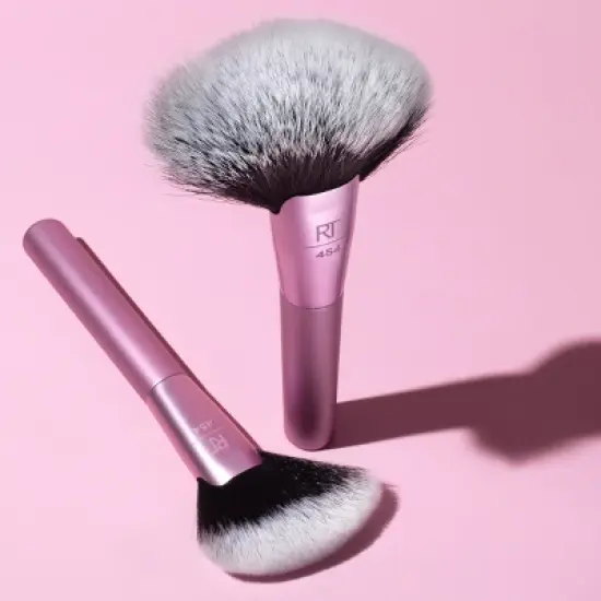Real Techniques Extra Big Finishing Makeup Brush image {6}