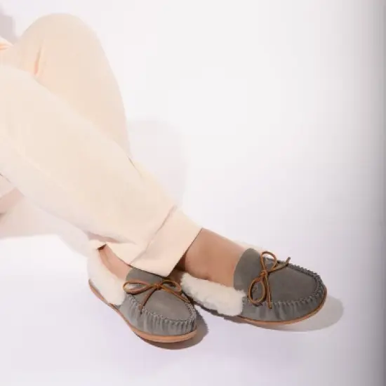 Minnetonka Women's  Camp Collar Moc Moccasin Slippers image {5}