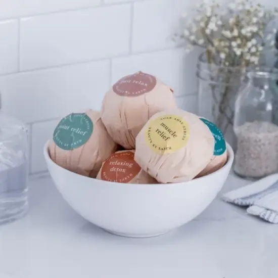 Beauty by Earth Aromatherapy Bath Bombs image {5}