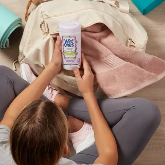 Wet Ones Lavender Antibacterial Hand Wipes - 40ct image {2}