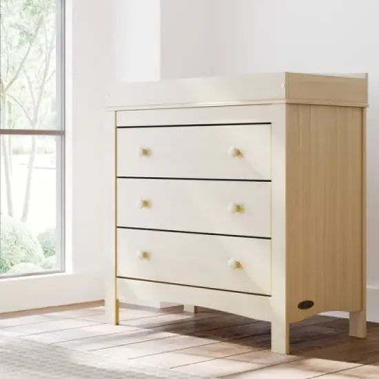 Graco Noah 3-Drawer Dresser with Removable Changing Table Topper image {8}