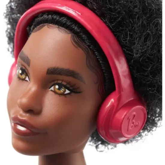 Barbie "Brooklyn" Roberts - Lyla + Pet image {4}