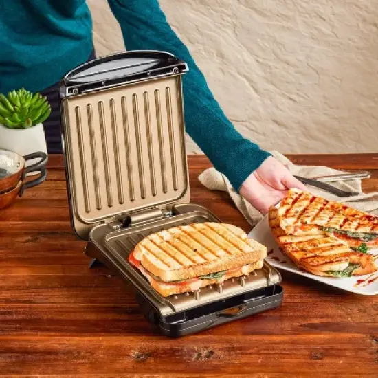 George Foreman 2 Serving Classic Plate Electric Grill & Panini Press - Black - GRS040BZ image {5}