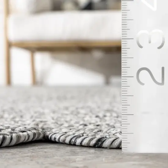 nuLOOM Idina Casual Scalloped Indoor/Outdoor Area Rug image {2}