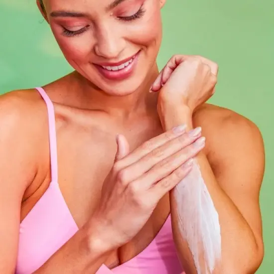 Tree Hut Pink Hibiscus Hydrating Body Lotion - 8.5 fl oz image {7}