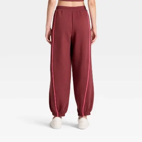 Women's Barrel Leg Fleece Jogger Sweatpants - JoyLab&trade; image {1}