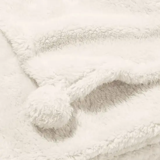 Teddy Bear Plush Kids' Throw - Pillowfort&trade; image {1}